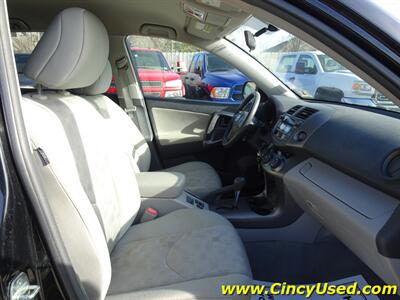 2011 Toyota RAV4   - Photo 17 - Cincinnati, OH 45255