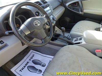 2011 Toyota RAV4   - Photo 12 - Cincinnati, OH 45255