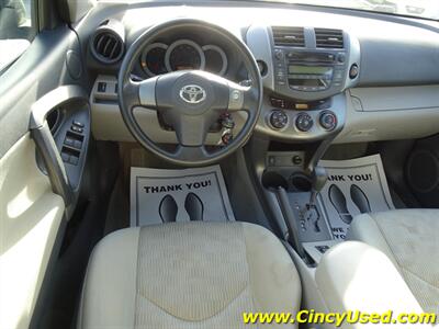 2011 Toyota RAV4   - Photo 10 - Cincinnati, OH 45255