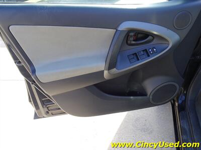 2011 Toyota RAV4   - Photo 26 - Cincinnati, OH 45255