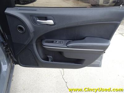 2019 Dodge Charger SXT   - Photo 24 - Cincinnati, OH 45255