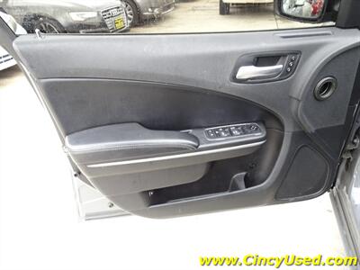 2019 Dodge Charger SXT   - Photo 23 - Cincinnati, OH 45255