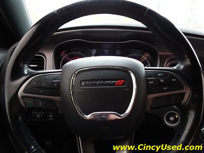 2019 Dodge Charger SXT   - Photo 19 - Cincinnati, OH 45255