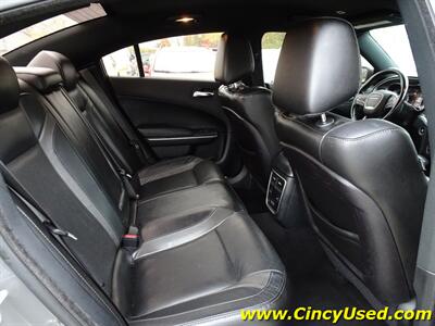 2019 Dodge Charger SXT   - Photo 13 - Cincinnati, OH 45255