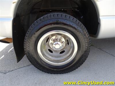 2003 Dodge Ram 3500 ST  5.9L I6 RWD - Photo 33 - Cincinnati, OH 45255