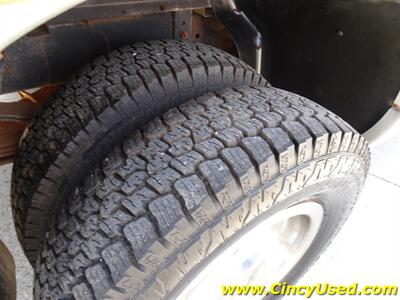 2003 Dodge Ram 3500 ST  5.9L I6 RWD - Photo 29 - Cincinnati, OH 45255