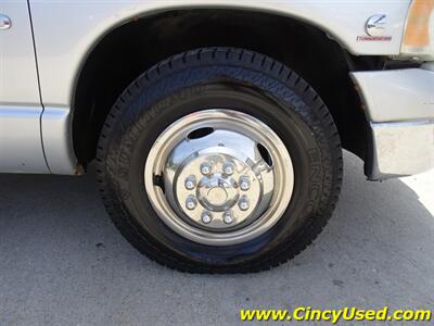 2003 Dodge Ram 3500 ST  5.9L I6 RWD - Photo 30 - Cincinnati, OH 45255