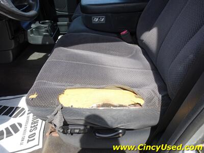 2003 Dodge Ram 3500 ST  5.9L I6 RWD - Photo 27 - Cincinnati, OH 45255