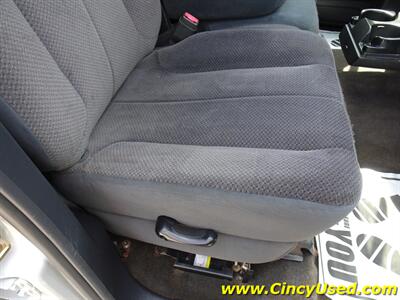 2003 Dodge Ram 3500 ST  5.9L I6 RWD - Photo 26 - Cincinnati, OH 45255