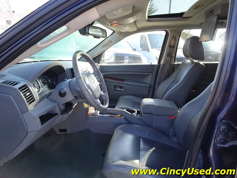 2006 Jeep Grand Cherokee Limited 5.7L V8 4X4 - Photo 11 - Cincinnati, OH 45255