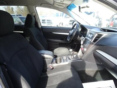 2013 Subaru Outback 2.5i Premium   - Photo 11 - Cincinnati, OH 45255