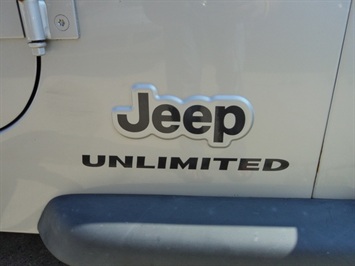 2004 Jeep Wrangler Unlimited   - Photo 14 - Cincinnati, OH 45255