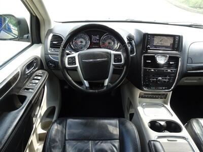 2013 Chrysler Town and Country Limited   - Photo 19 - Cincinnati, OH 45255