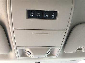 2013 Chrysler Town and Country Touring   - Photo 26 - Cincinnati, OH 45255
