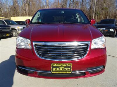 2014 Chrysler Town and Country Touring   - Photo 2 - Cincinnati, OH 45255