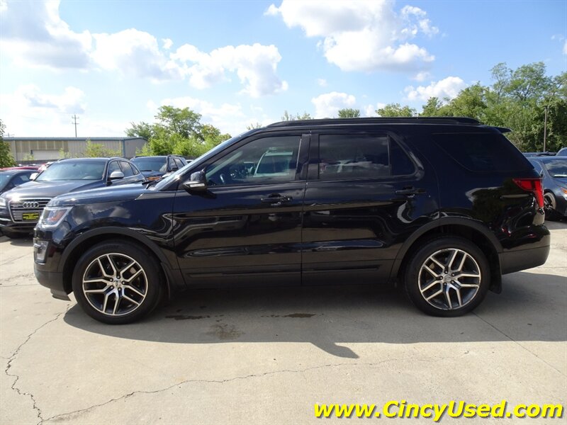 2017 Ford Explorer Sport - Photo 7 - Cincinnati, OH 45255