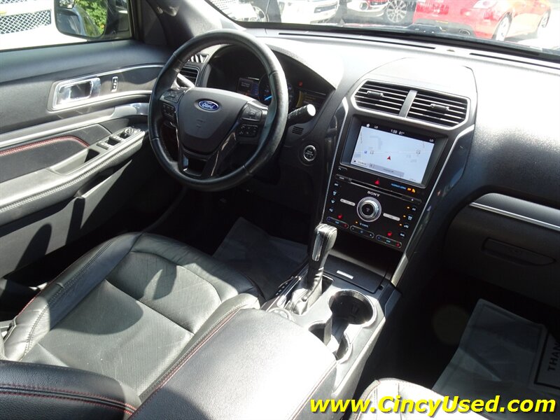 2017 Ford Explorer Sport - Photo 18 - Cincinnati, OH 45255