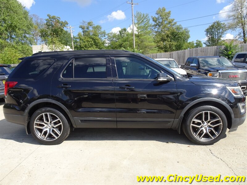 2017 Ford Explorer Sport - Photo 6 - Cincinnati, OH 45255