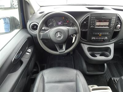 2016 Mercedes-Benz Metris Passenger  2.0L I4 Turbo RWD - Photo 10 - Cincinnati, OH 45255