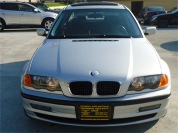 2001 BMW 325xi   - Photo 2 - Cincinnati, OH 45255