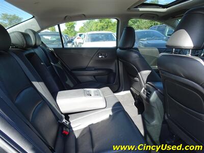 2013 Honda Accord EX-L V6 w/Navi   - Photo 15 - Cincinnati, OH 45255