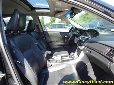2013 Honda Accord EX-L V6 w/Navi   - Photo 17 - Cincinnati, OH 45255