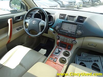 2010 Toyota Highlander Limited   - Photo 15 - Cincinnati, OH 45255