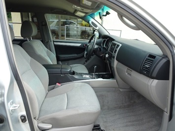 2006 Toyota 4Runner Sport Edition   - Photo 19 - Cincinnati, OH 45255