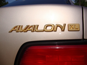 1996 Toyota Avalon XL   - Photo 21 - Cincinnati, OH 45255