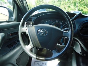 2004 Toyota Tundra SR5   - Photo 16 - Cincinnati, OH 45255