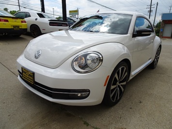 2012 Volkswagen Beetle Turbo PZEV   - Photo 9 - Cincinnati, OH 45255