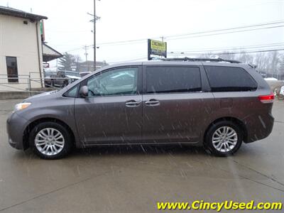2014 Toyota Sienna XLE 8-Passenger   - Photo 6 - Cincinnati, OH 45255