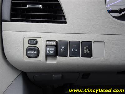 2014 Toyota Sienna XLE 8-Passenger   - Photo 24 - Cincinnati, OH 45255