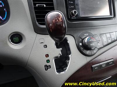 2014 Toyota Sienna XLE 8-Passenger   - Photo 19 - Cincinnati, OH 45255