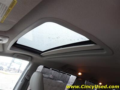 2014 Toyota Sienna XLE 8-Passenger   - Photo 27 - Cincinnati, OH 45255