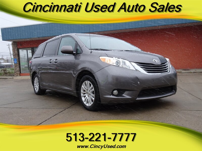 2014 Toyota Sienna XLE 8-Passenger   - Photo 1 - Cincinnati, OH 45255
