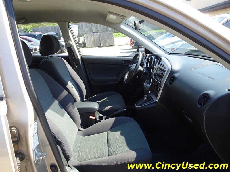 2003 Toyota Matrix - Photo 15 - Cincinnati, OH 45255