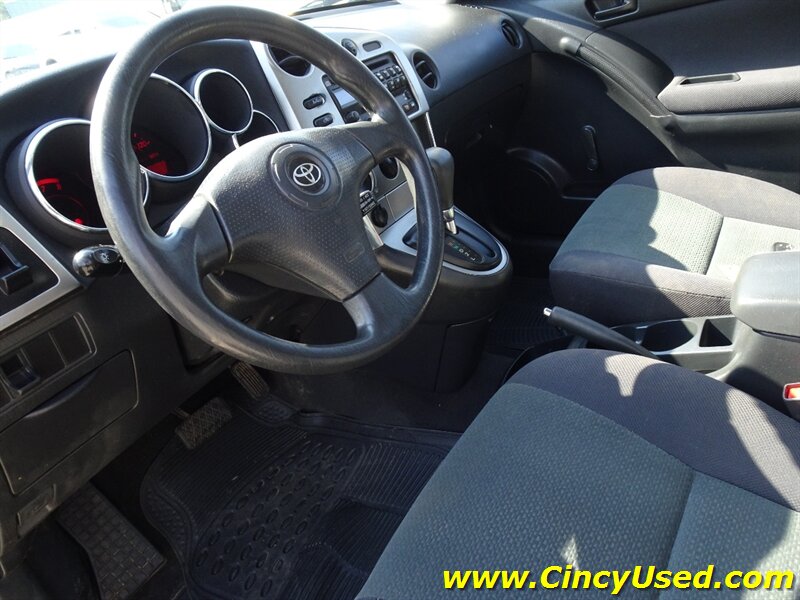 2003 Toyota Matrix - Photo 11 - Cincinnati, OH 45255