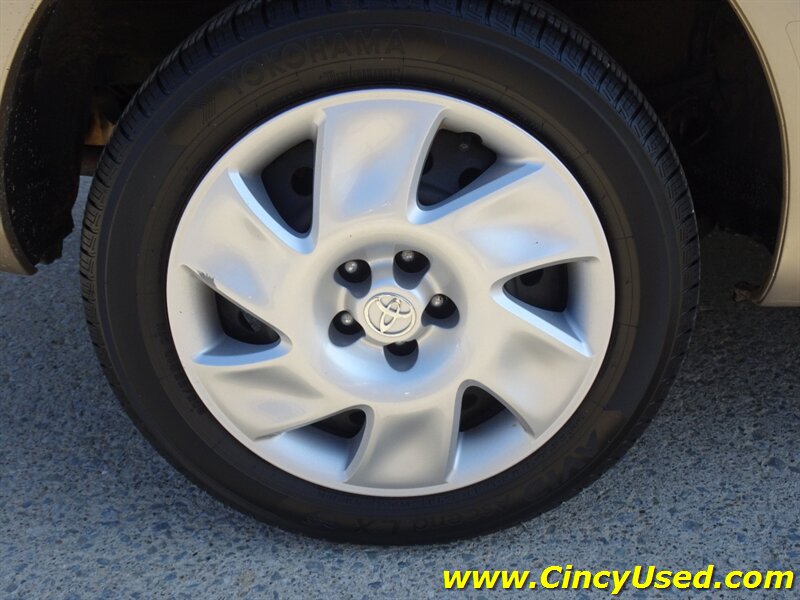 2003 Toyota Matrix - Photo 29 - Cincinnati, OH 45255