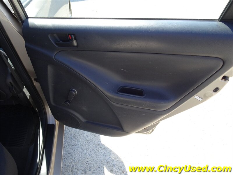 2003 Toyota Matrix - Photo 27 - Cincinnati, OH 45255