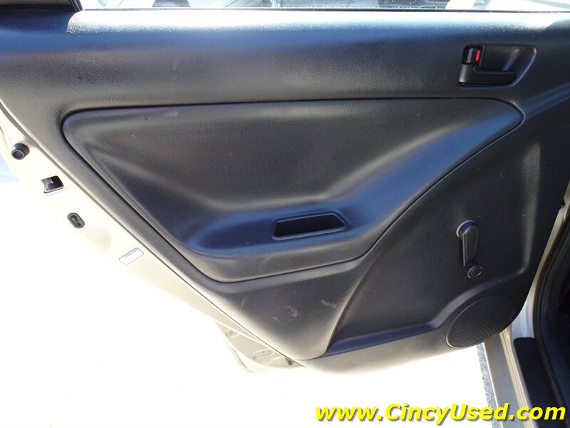 2003 Toyota Matrix - Photo 25 - Cincinnati, OH 45255