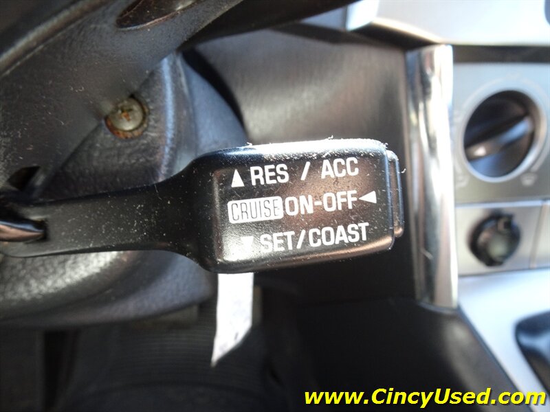 2003 Toyota Matrix - Photo 20 - Cincinnati, OH 45255