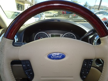 2006 Ford Expedition King Ranch   - Photo 16 - Cincinnati, OH 45255