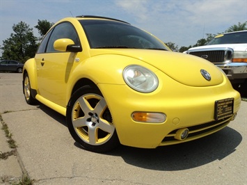 2002 Volkswagen New Beetle GLS   - Photo 10 - Cincinnati, OH 45255