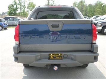 2002 Chevrolet Avalanche 1500   - Photo 5 - Cincinnati, OH 45255