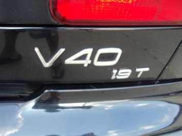 2000 Volvo V40   - Photo 14 - Cincinnati, OH 45255