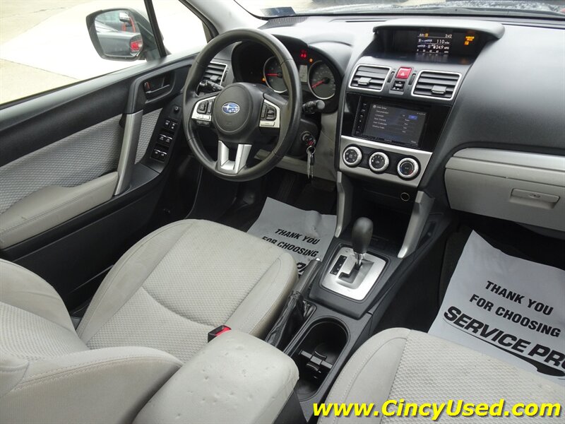 2017 Subaru Forester 2.5i H4 AWD - Photo 14 - Cincinnati, OH 45255