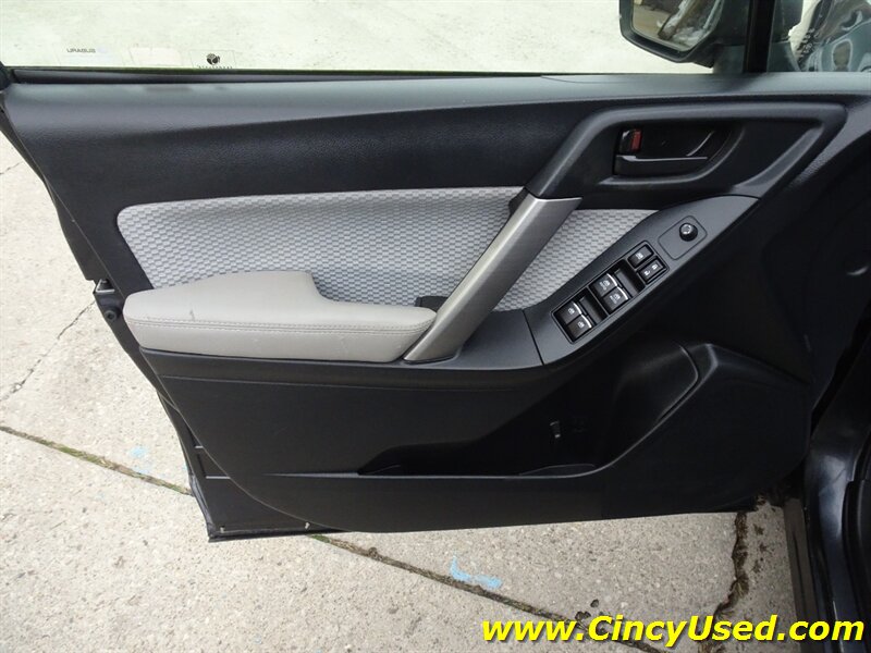 2017 Subaru Forester 2.5i H4 AWD - Photo 24 - Cincinnati, OH 45255