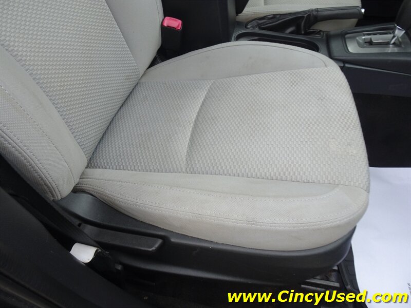 2017 Subaru Forester 2.5i H4 AWD - Photo 27 - Cincinnati, OH 45255