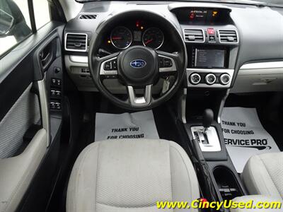 2017 Subaru Forester 2.5i H4 AWD - Photo 10 - Cincinnati, OH 45255